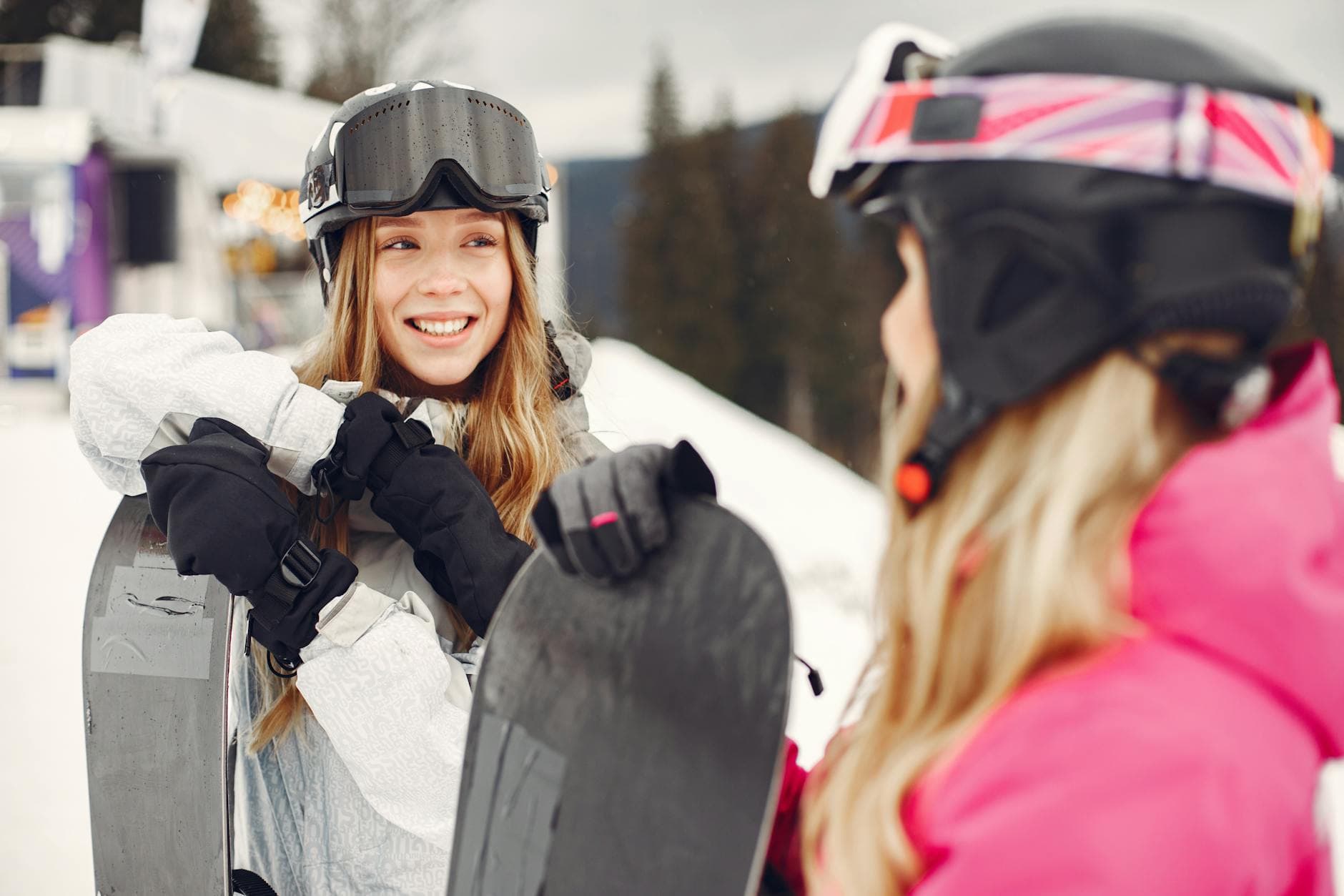 Bästa skid- och snowboardtillbehören för vintern 2025–26 – Nyheter & Toppval – Strumpor, handskar, vantar & mer