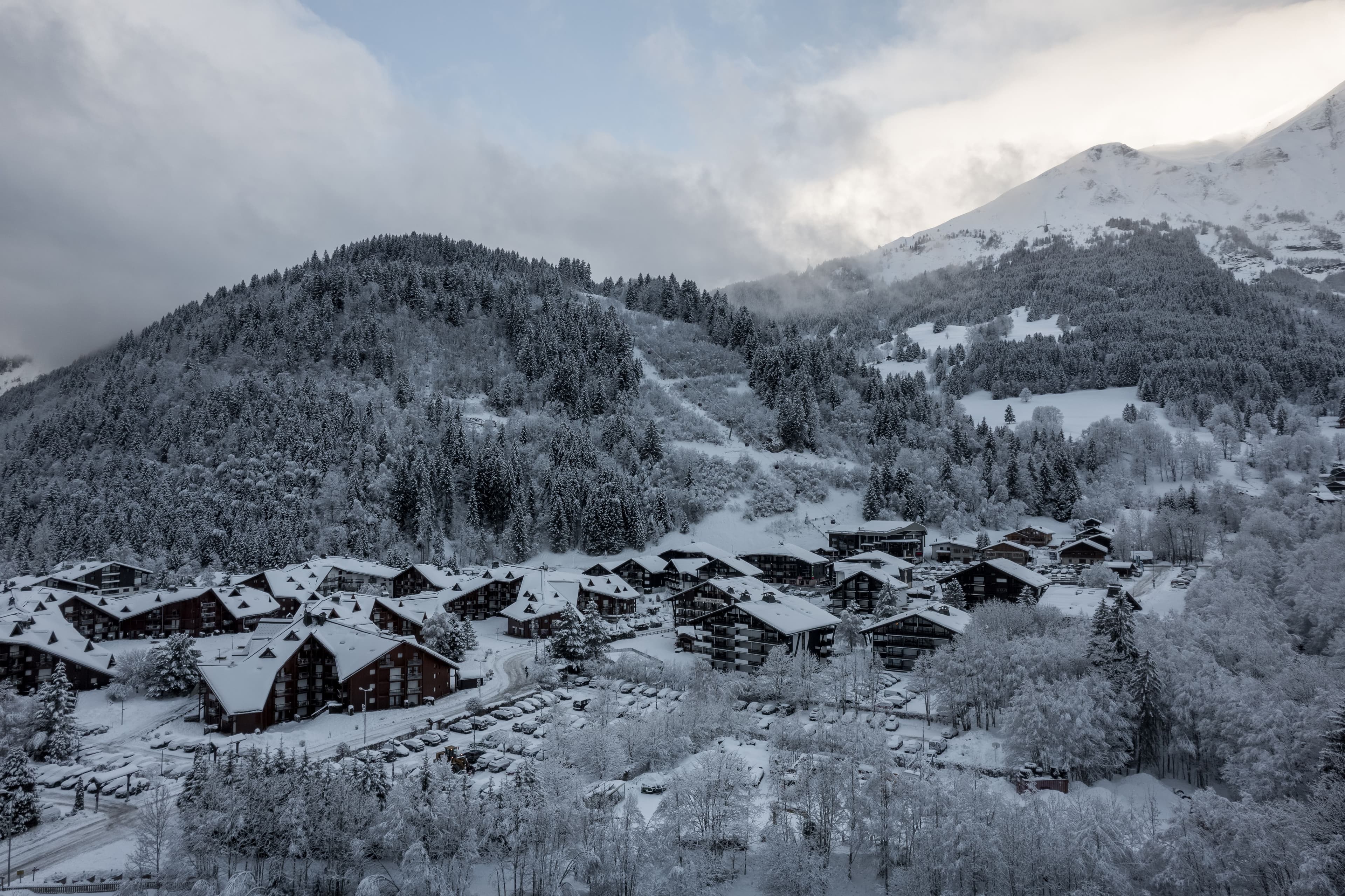La Plagne vs Les Arcs: Which Side of Paradiski Should You Ski?