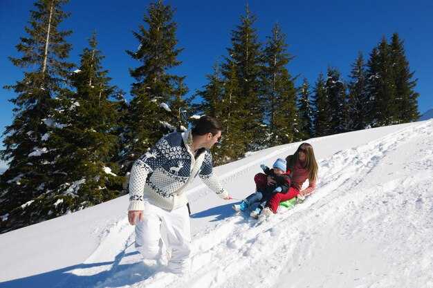 Best NH Resorts for Families: Lifts, Kids’ Programs, and Accessibility