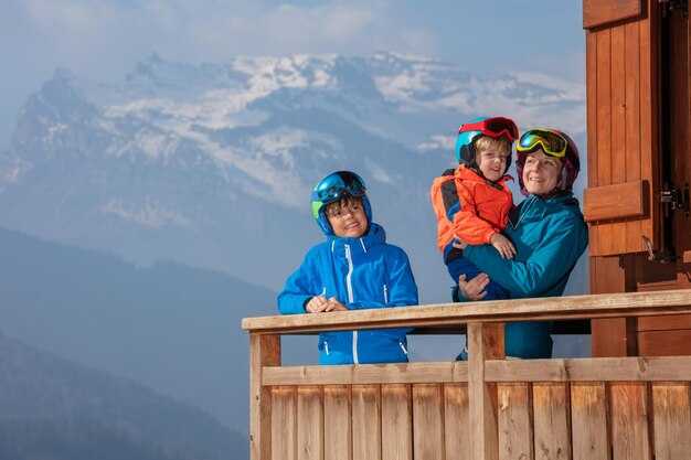 Streamline Travel: Packing Lists and Resort Selection