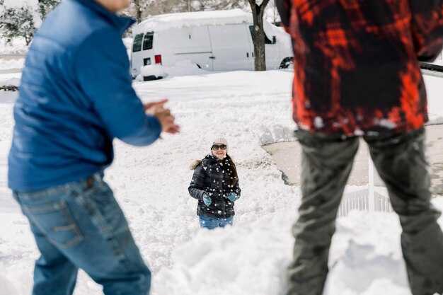 Snowpack Layering: Quick field tests you can perform on-site